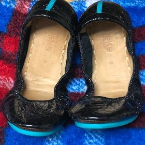 Obsidian Black Tieks- VEUC Size 9
